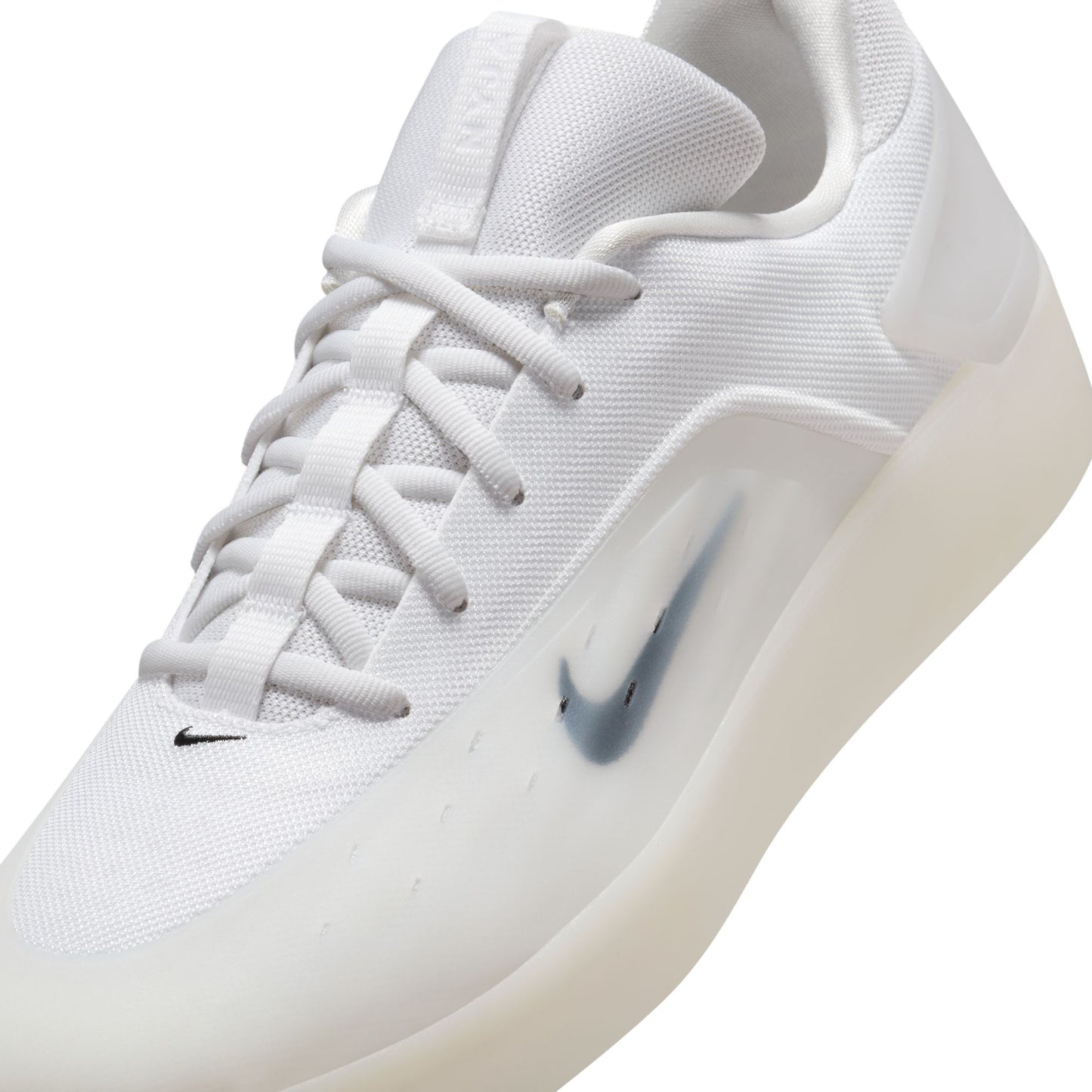 Nike SB Zoom Nyjah 4 WHITE BLACK WHITE BLACK