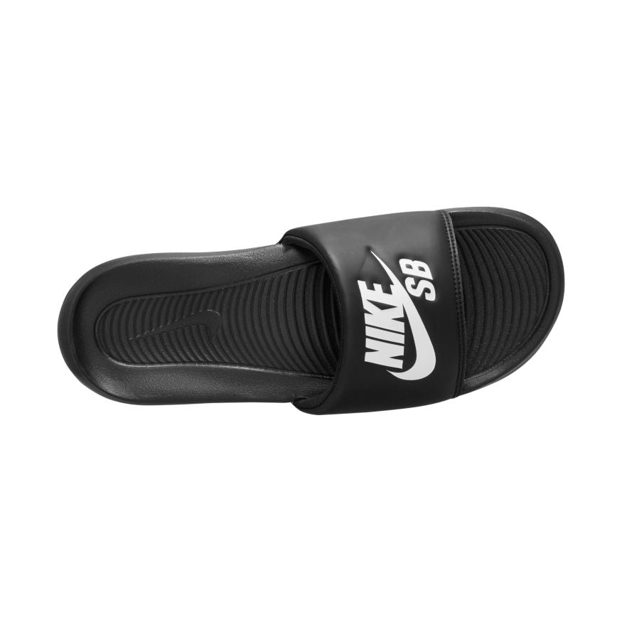 Nike Victori One Black White Black