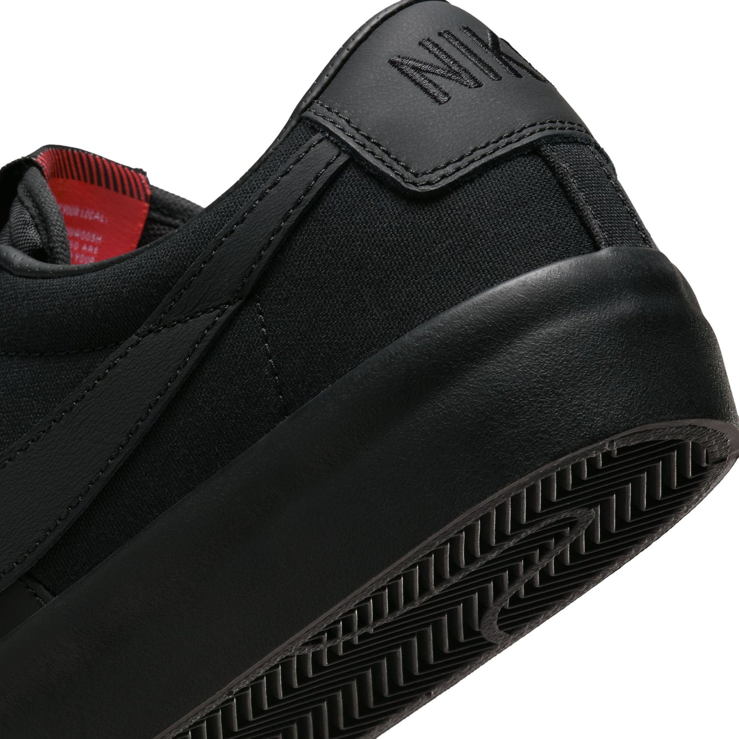 ZOOM BLAZER LOW PRO GT ISO Black Black Balck