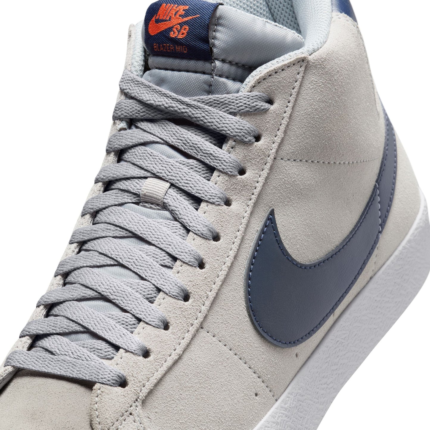 Nike SB Zoom Blazer Mid WOLF GREY/MIDNIGHT NAVY-COSMIC CLAY