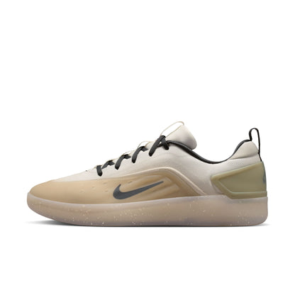 NIKE SB ZOOM NYJAH 4 Desert Khaki Forest Grey