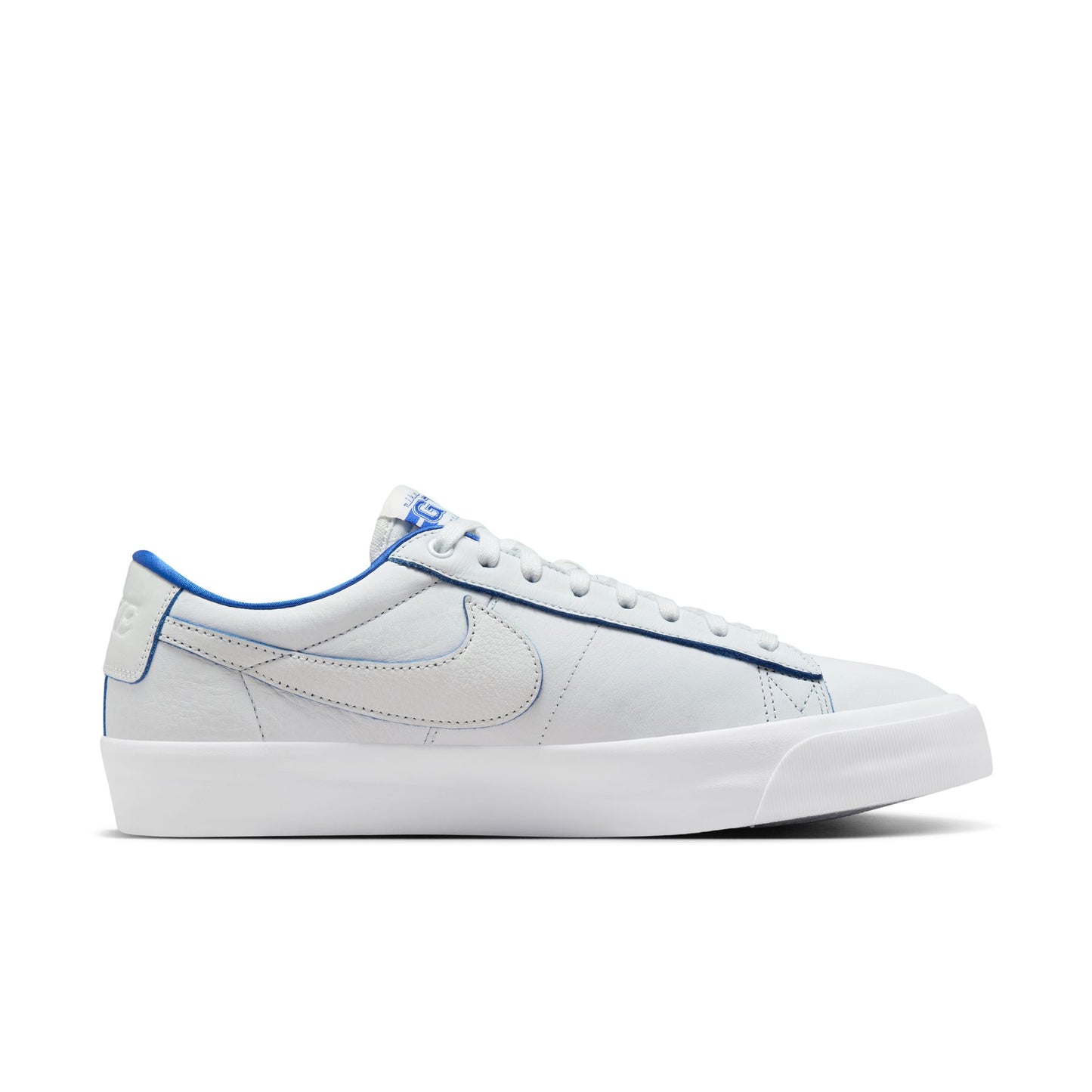 SB BLAZER LOW PRO GT SUMMIT WHITE GAME ROYAL SUMMIT WHITE