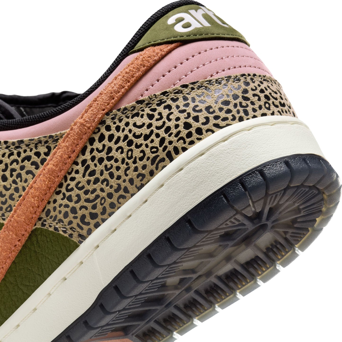 NIKE SB DUNK LOW PRO QS Khaki Amber Brown Rough Green