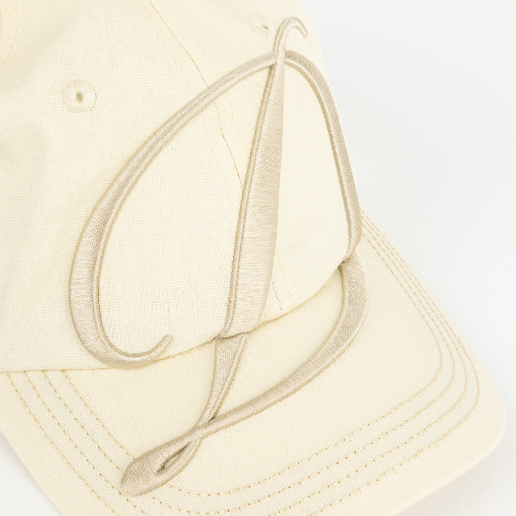 BIG CURSIVE LOW PRO CAP Cream