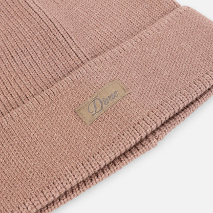 Cursive Rib Beanie Camel