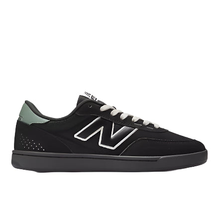 NB Numeric 440 V2 Black White