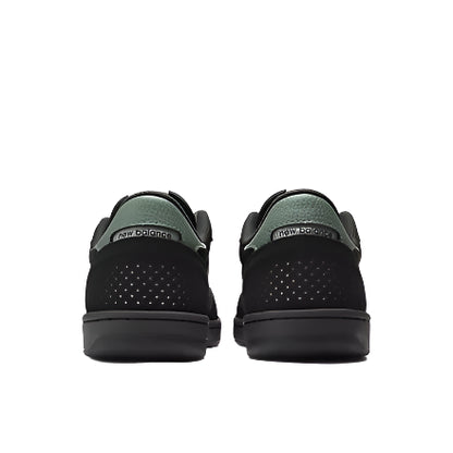 NB Numeric 440 V2 Black White