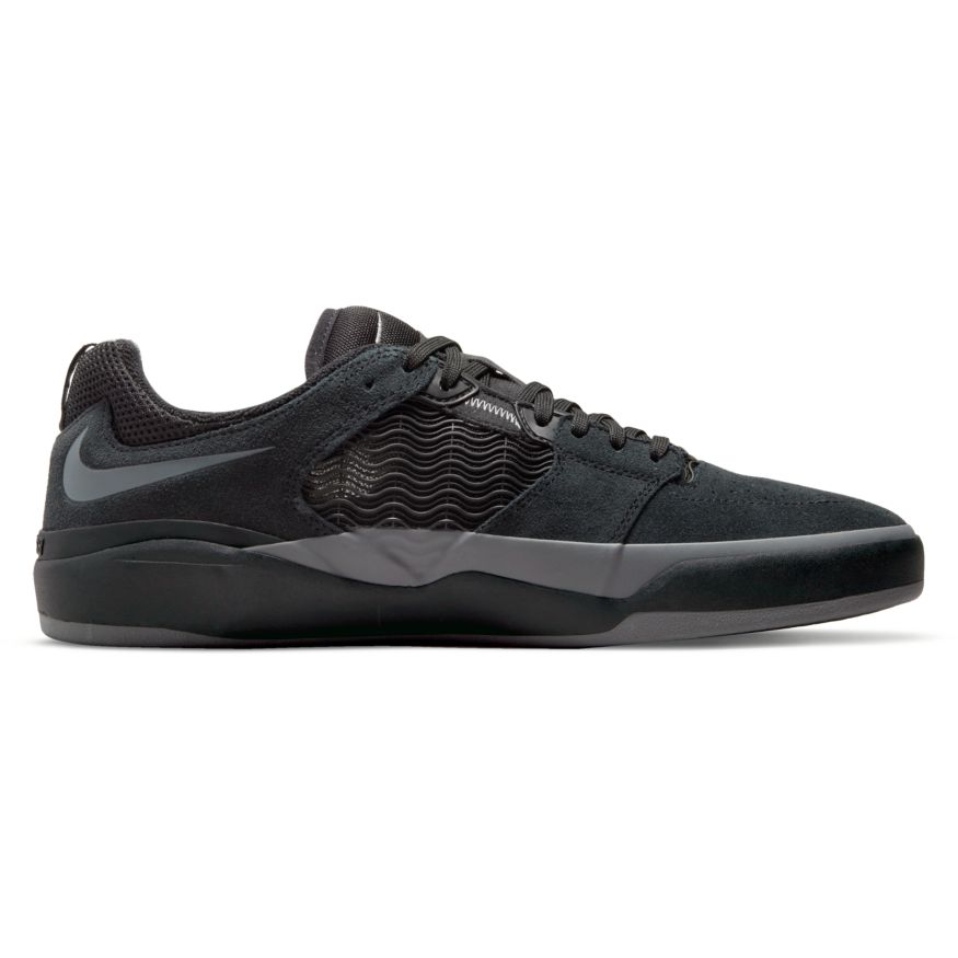 Nike arrowz on feet shop
