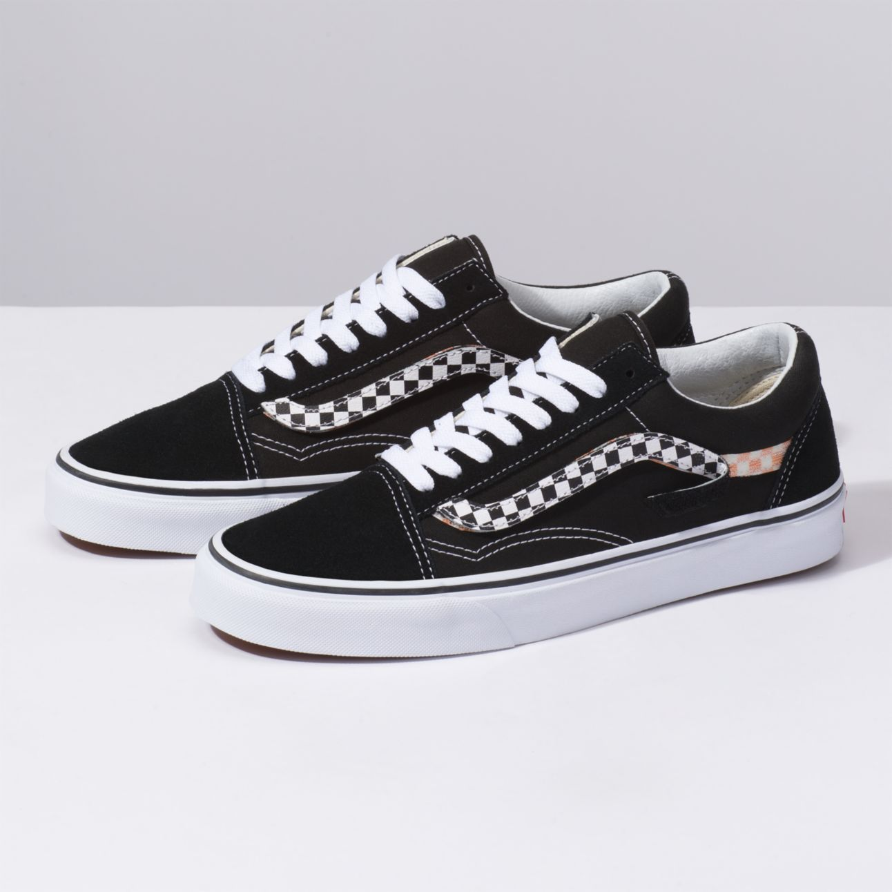 Old Skool (Sidestripe V) Black True
